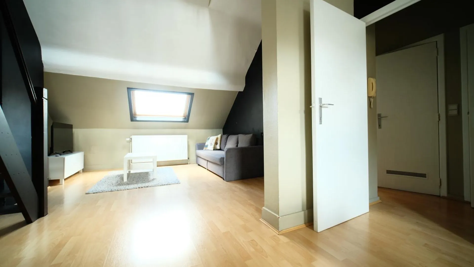 Prestige Stay - Uptown Brussels Apartment